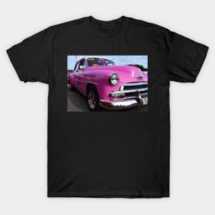 Big Pink Classic Car in Cuba T-Shirt